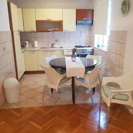 Ruzica * Makarska