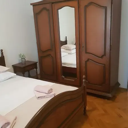 Ruzica * Μακάρσκα